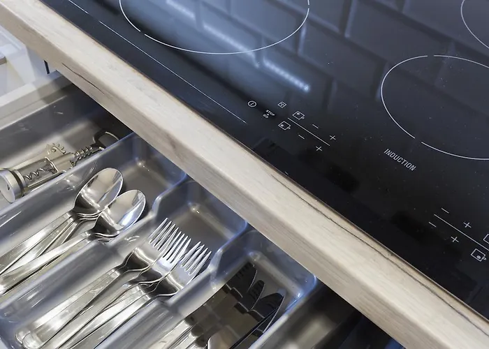 Spokojny I Komfortowy Apartament Wsrod Zieleni