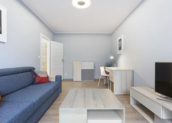 Spokojny I Komfortowy Apartament Wsrod Zieleni